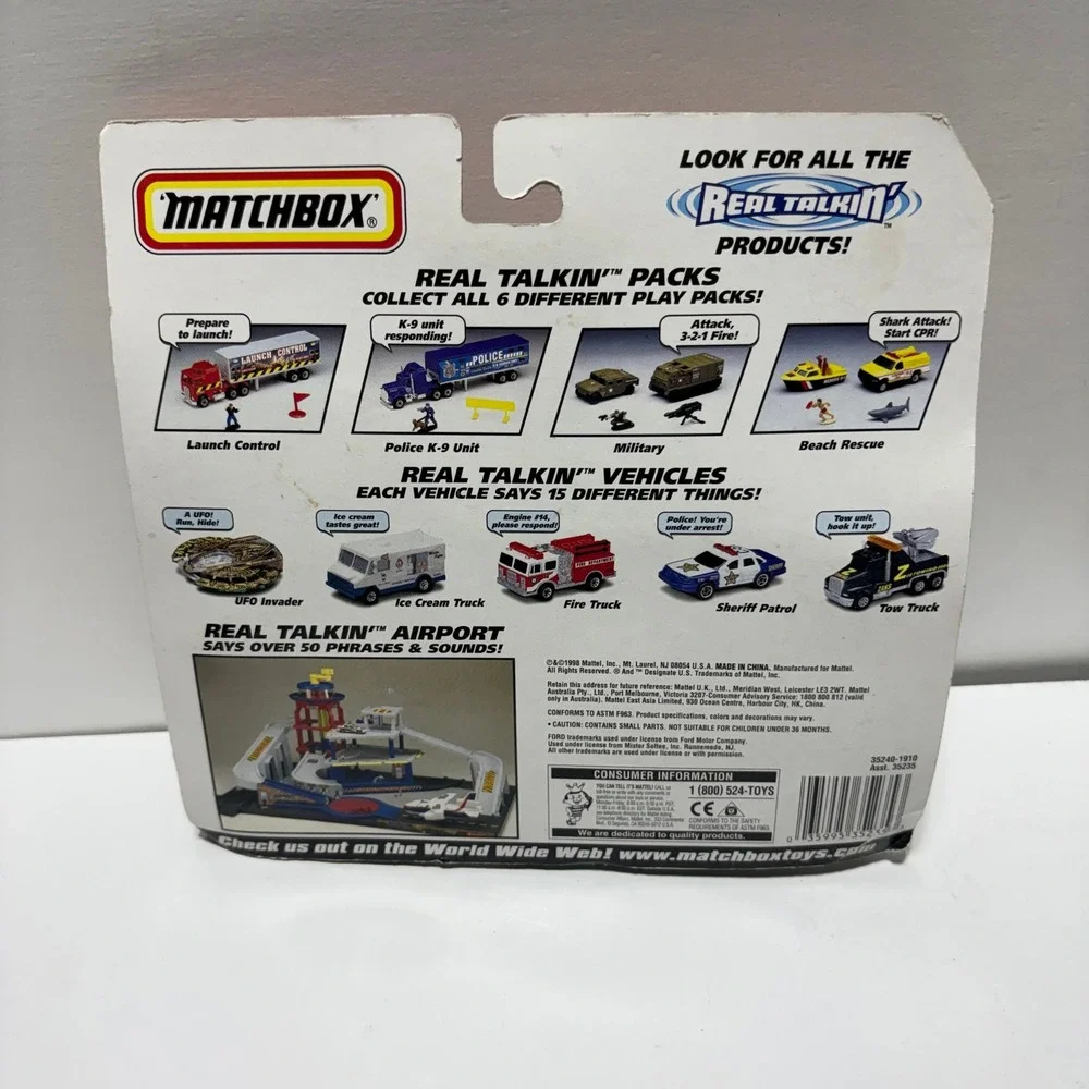 Matchbox Real Talkin UFO Landing Pack Mattel Wheels News Cam Helicopter 35240